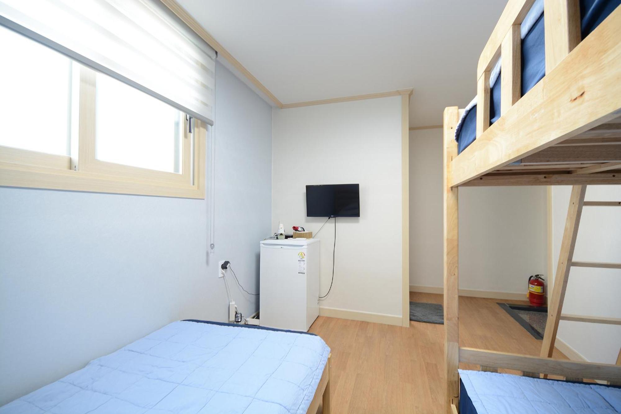 Sunnyhill Hostel Hongdae โซล ภายนอก รูปภาพ