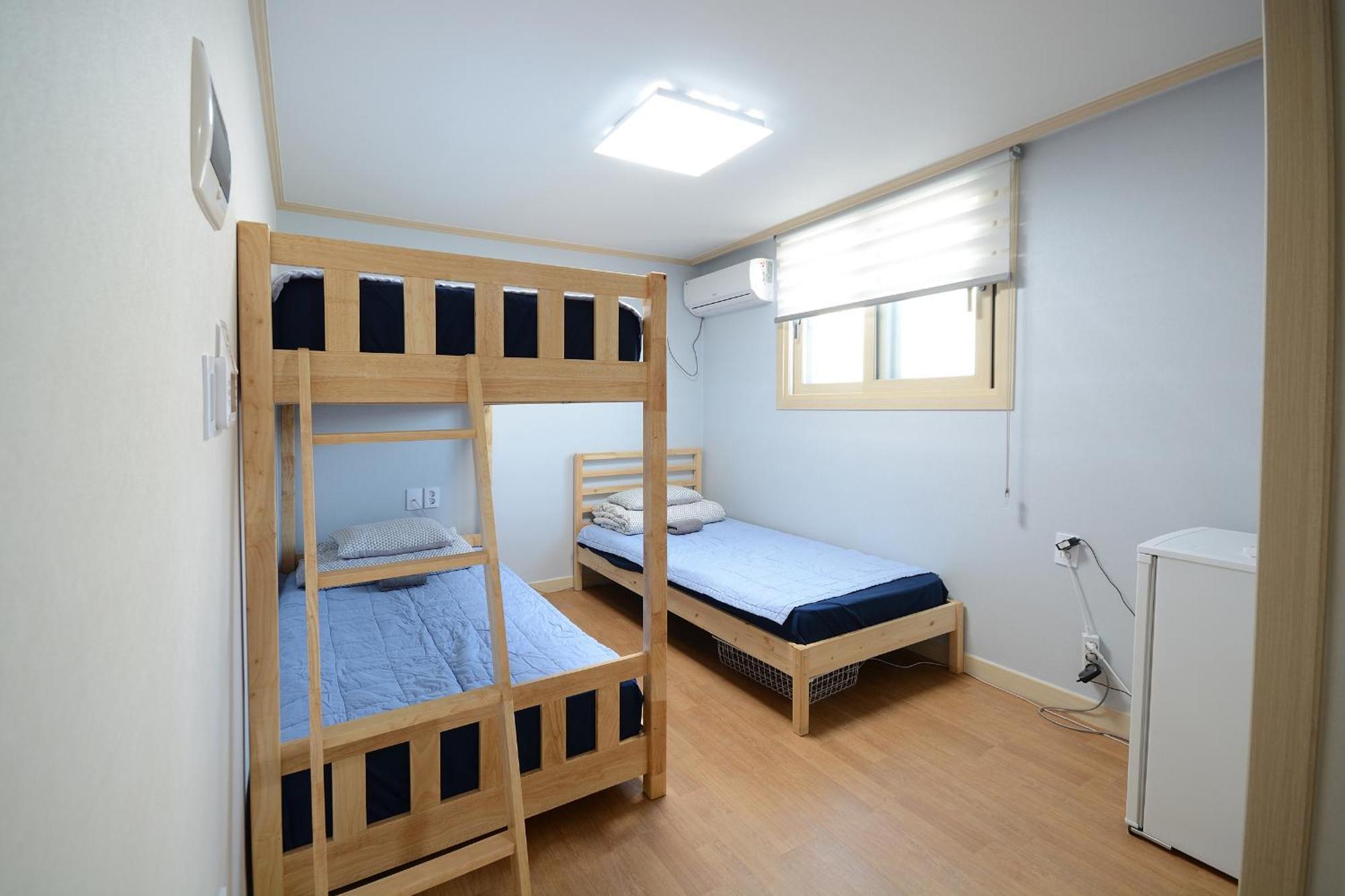 Sunnyhill Hostel Hongdae โซล ภายนอก รูปภาพ